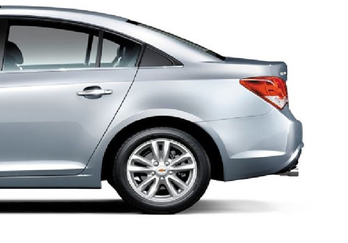 Chevrolet Cruze Tail Light Exterior Picture