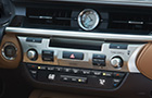 Lexus ES Stereo Picture