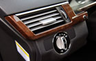 Mercedes Benz E Class Side AC Control Picture