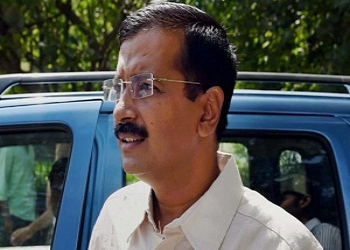 Delhi CM Arvind Kejriwal’s car on eyes of protesters Delhi CM Arvind Kejriwal’s car on eyes of protesters