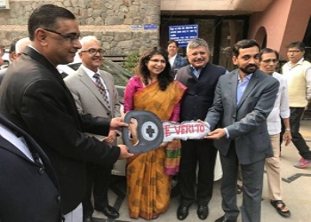 Mahindra & Mahindra Delivers First Fleet of Electric Cars to EESL