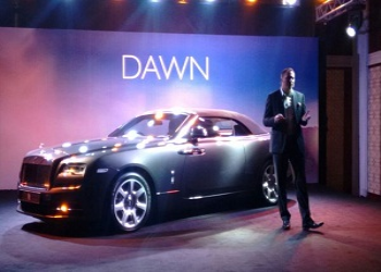 Rolls Royce Dawn debuts with starting price of Rs. 6.25 Crore 